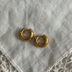 Kendra Scott Mikki Huggie Earrings in Vintage Gold